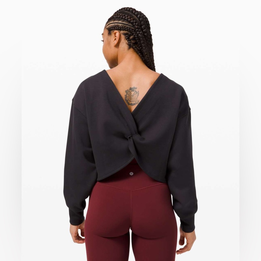 Lululemon twist back to front pullover